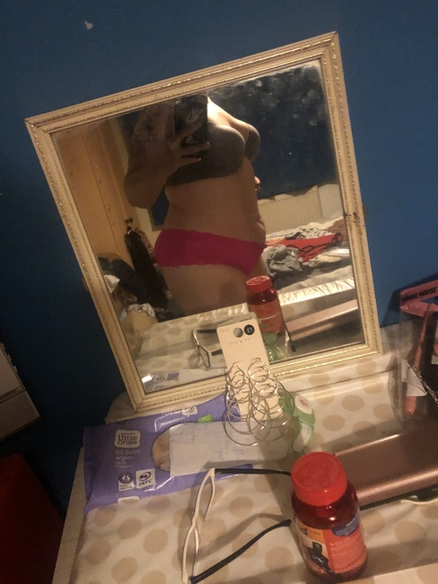apheliacox22 onlyfans leaked picture 1