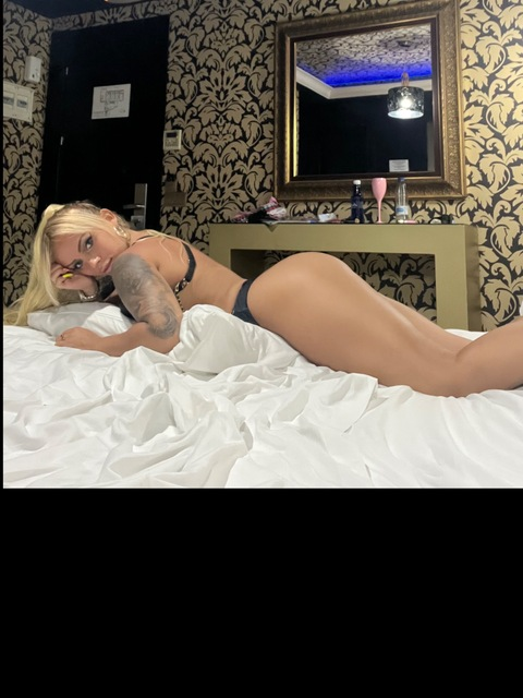 blondie_barbie38 onlyfans leaked picture 1