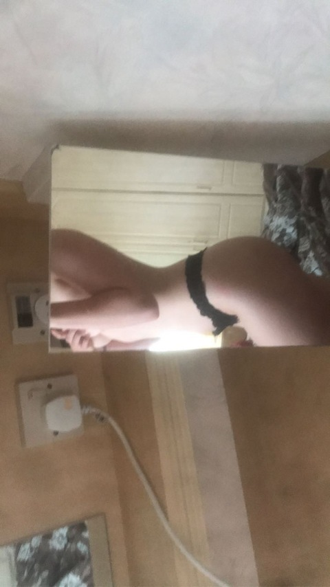 misscreamylips onlyfans leaked picture 1