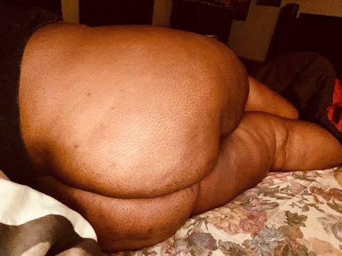 missypooh99 onlyfans leaked picture 1