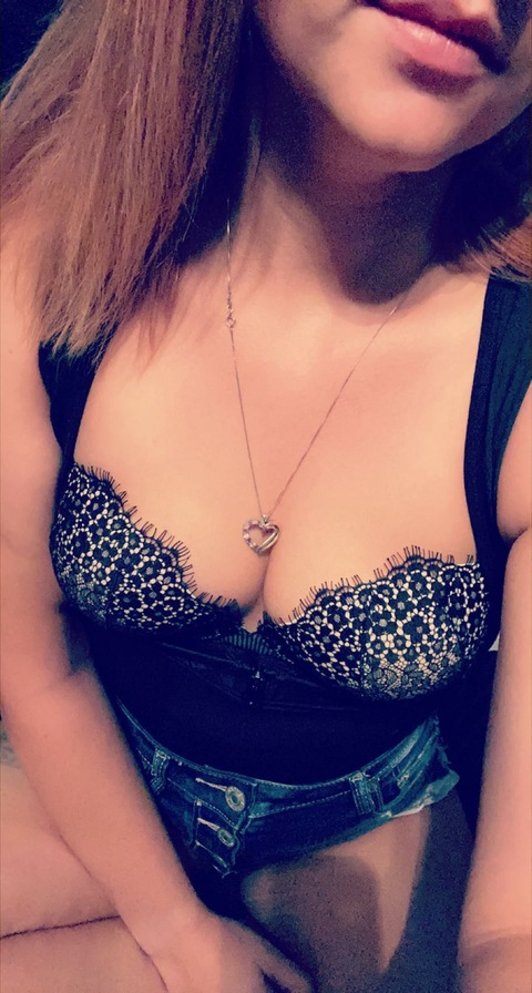 naughtynikki27 onlyfans leaked picture 1