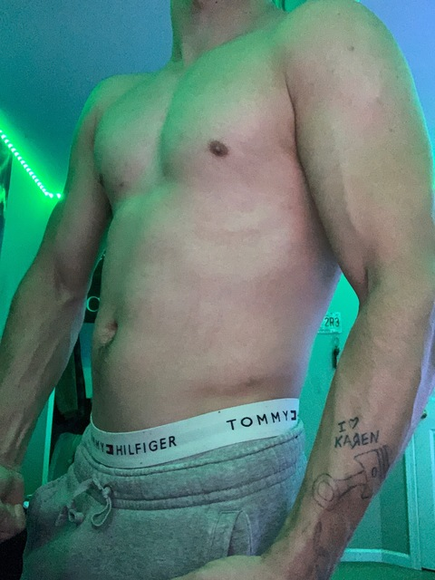 wiskeyboy98 onlyfans leaked picture 1